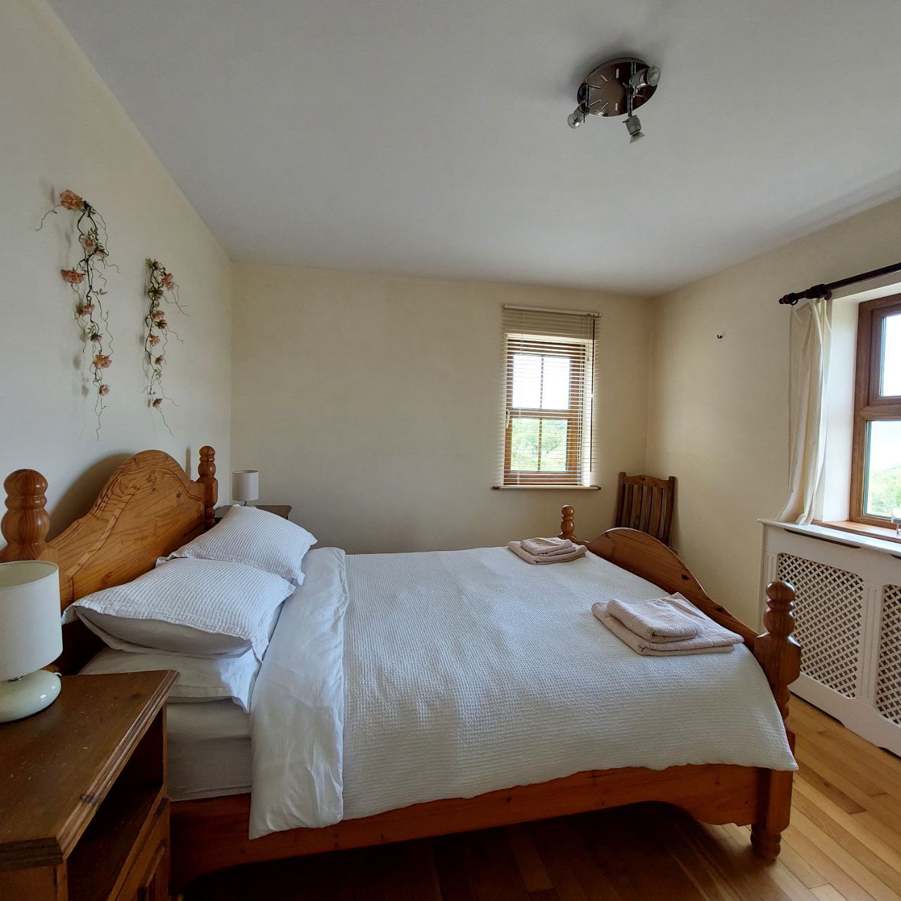 Dubble bed room downstairs
